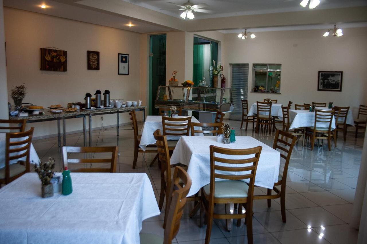 Apart Hotel Agua Limpa Prados Extérieur photo